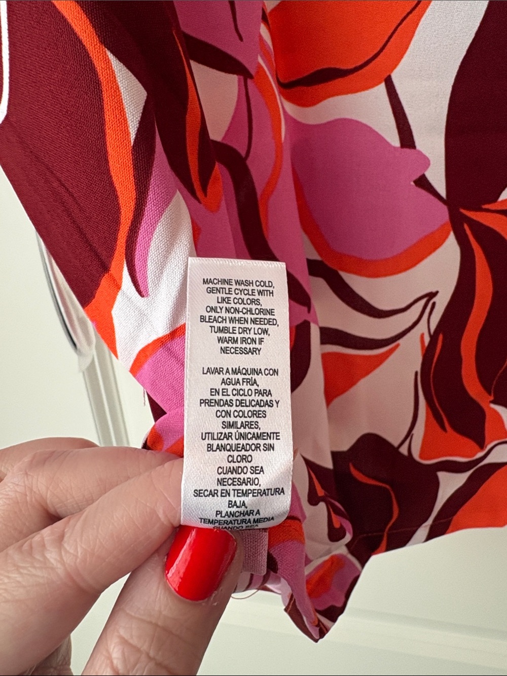 Jolie & Joy (Ashley Stewart) Floral Multicolored Short-Sleeve Button-Down Shirt - Picture 13 of 13